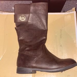 Brand new only wore  a few times to go to church